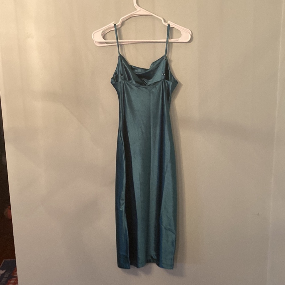 XXXITICAT green satin strap dress - Picture 5 of 10